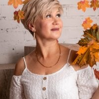 Laly_Roze's Profile Pic