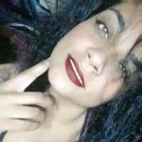 bauty_latina's Offline Chat Room