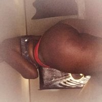 MzJuicyJay99's Offline Chat Room