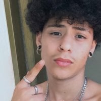 Offline chatovací místnost hernandezcrazy