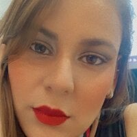 ZOESHUGARSEX's Offline Chat Room