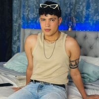 alecdelrey model avatar
