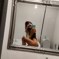 AdrianaLaxFreshX Cameră chat offline