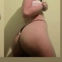 FitLatinLuv's Offline Chat Room