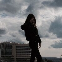 غرفة دردشة CuteShy_Emily دون اتصال