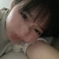 控えめスレンダーボディがそそる！すずたん（Suzumaru_0）のSTRIPCHAT