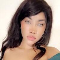 LuckyKhloe webcam