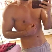 StunningHugeFeet's Offline Chat Room