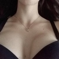 Azzzalia_baby Adlı Modelin Çevrimdışı Sohbet Odası