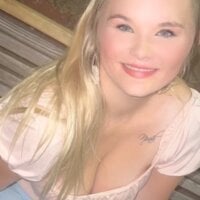 SexyBlondy69's Avatar Pic