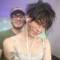 Victor-and-shellyLive Webcam