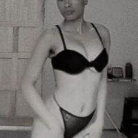 Maahlerh123 webcam model