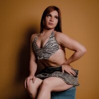 Cloe_hot_