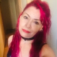 Agnes-HOT Adlı Modelin Çevrimdışı Sohbet Odası