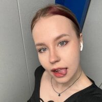MaliaBourraine webcam model