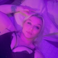 Curvy-Cleo webcam