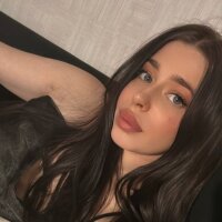 dolly_ly Offline Chatraum