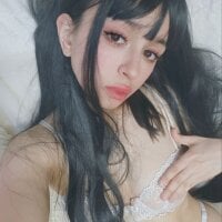 berrybaebaby model avatar