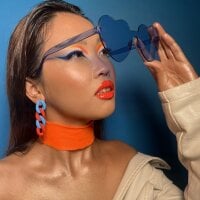 AzaleaChokolatte's Offline Chat Room