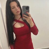 Bella_Quiny fully nude on webcam for live porn video chat