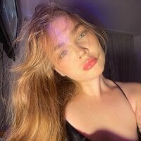 Ginnyinjeans webcam model