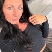 Mel-Mia webcam model