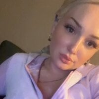 AlinaAmoren Offline chat-huone