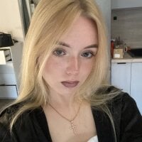dasha_nest webcam
