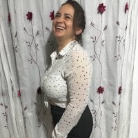 Lalis_gomez's Offline Chat Room