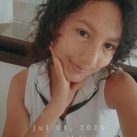 katrinna-devouring webcam model