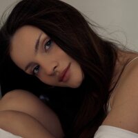 bellacle, 2024 yrs | Live Cam on StripZone