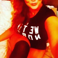 HoneyBella: офлайн-чат