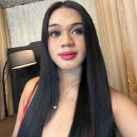 asianhugecockjulia model avatar