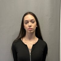 KiaGittins model avatar