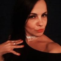 Lily_Flirt's Offline Chat Room