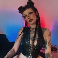 royalsodapop webcam model