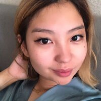 diana_akii's Offline Chat Room