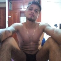 Offline chatovací místnost tonylatinxxx