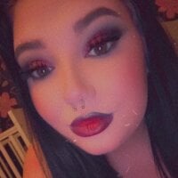 BellaBeeBabe webcam model