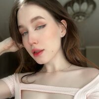 evie_elfort's Offline Chat Room