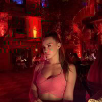 SweetAngellic model avatar