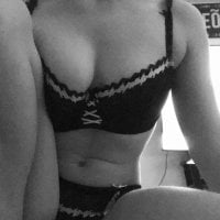 marleequinn's Offline Chat Room