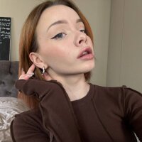 baby_benz_'s Offline Chat Room