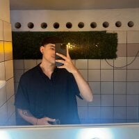 levi_levii webcam model