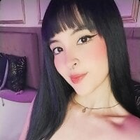 amely_grey_