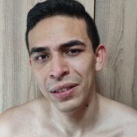 jeancarloscum12 model avatar