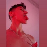 JessiAdore webcam model