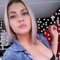 lizzy_connor21's Offline Chat Room