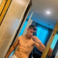 yourfavboy31 model avatar