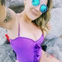 dirtylola's Offline Chat Room